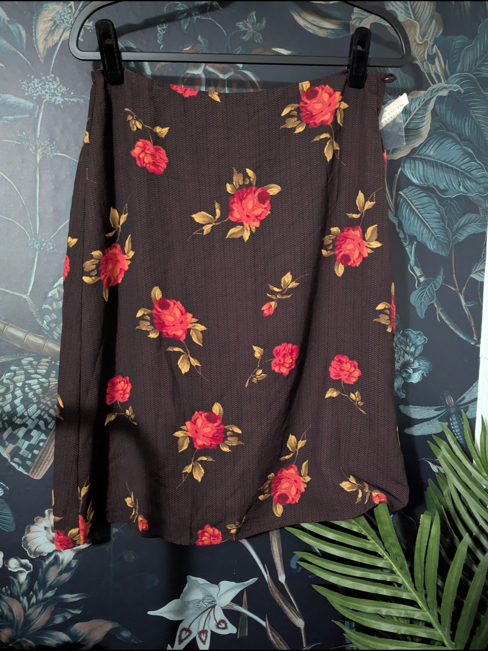 NWT VTG Jaclyn Smith Whimsigoth Herringbone Red Rose Midi Skirt Brown Size 12